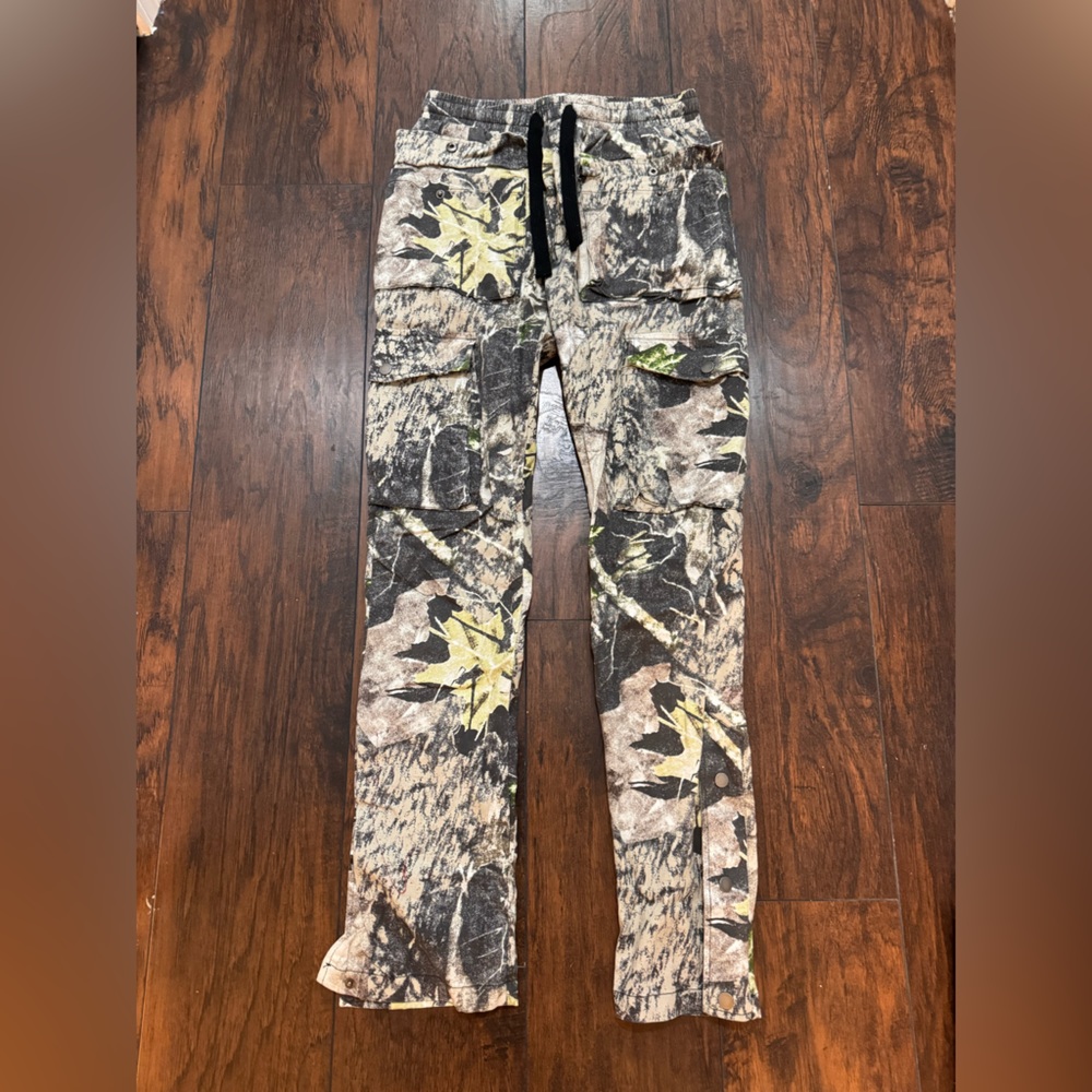 Camo pants